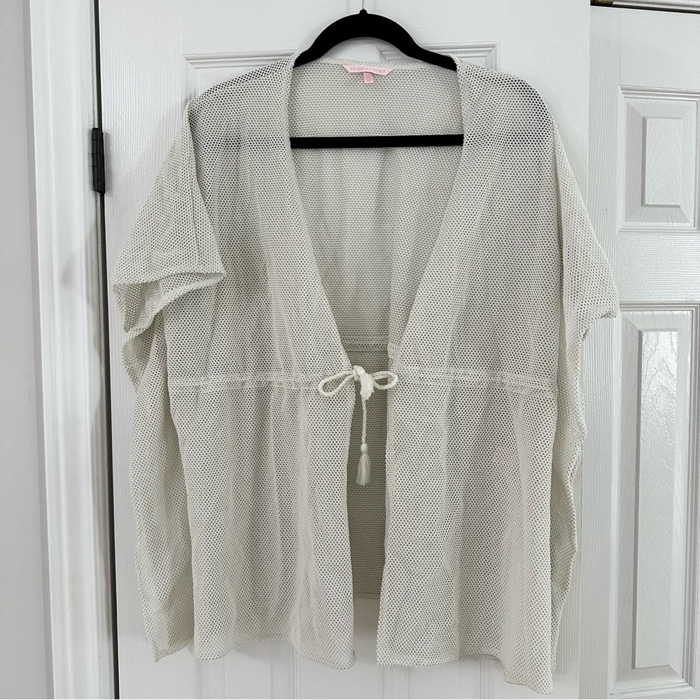 Never Worn Victoria Secret bathing suit cover up. XS